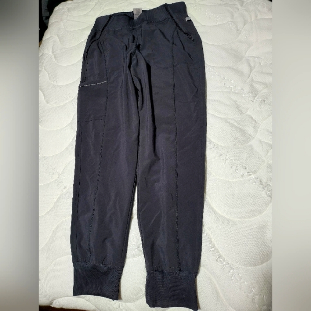 Cherokee midrise tappered leg jogger scrubs